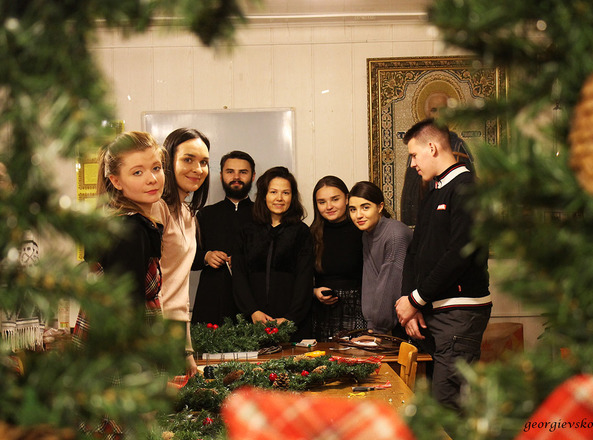 Молодежный клуб "Виноград" в рамках рождественских встреч